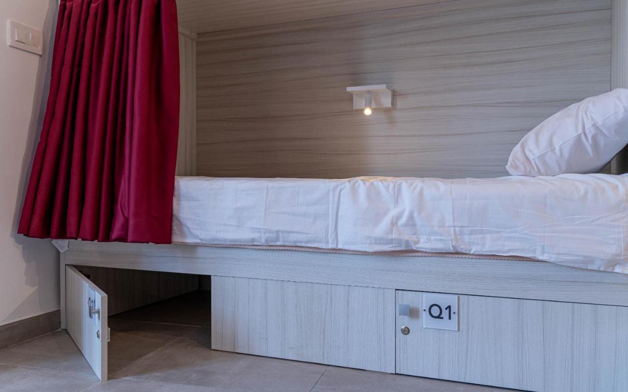 The Rose Hostel Saint Julian's Bagian luar foto